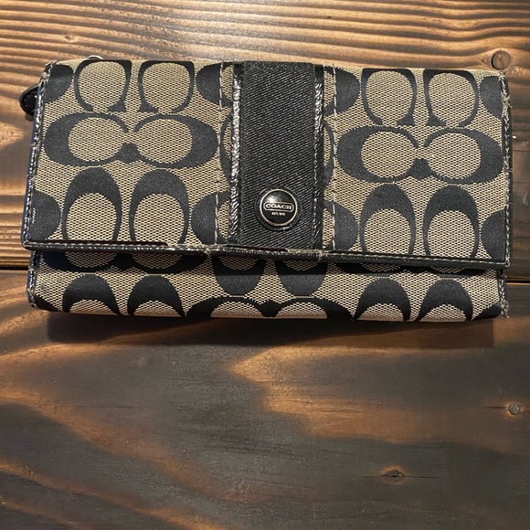 Coach Handbags - COACH Wallet